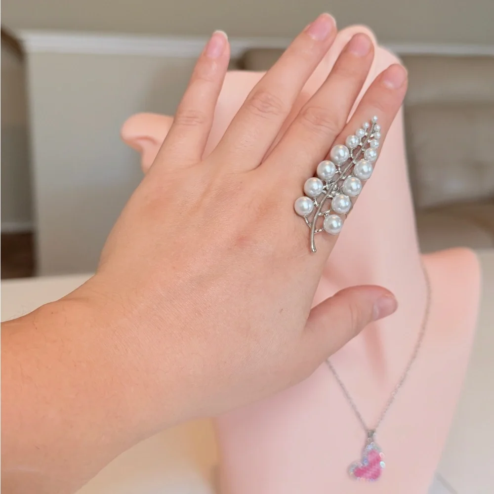 ⚜️ Floral Silver Pearl Ring